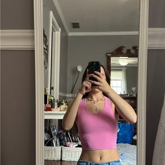 Amazon Pink Crop Top - Picture 2 of 3